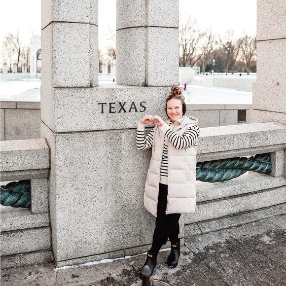 C a i t l y n • L e v e r k u h n - Picture 4 of 16